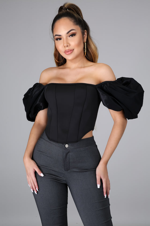 Work of Art Puff Sleeve Top